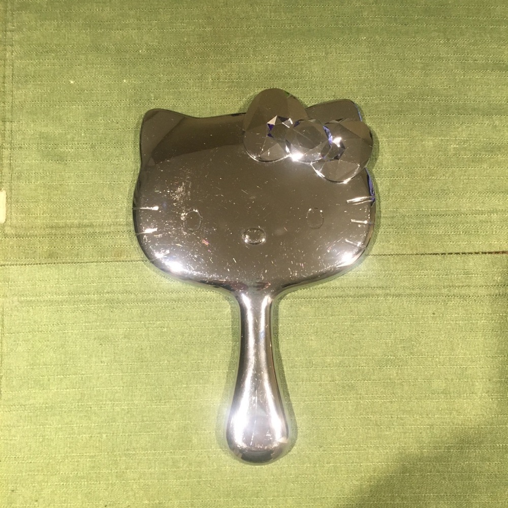 Hello Kitty Mirror with handle